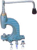 buttonmachine.jpg (5505 bytes)